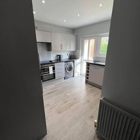 Apartamento Superb Three Bed Garnant Duplex! Exterior foto